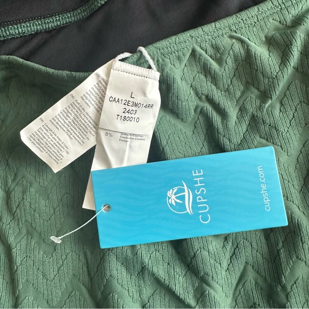 NWT CUPSHE One Piece Swimsuit Wrapped Back Cut Out Molded Cups green size L - Picture 4 of 4